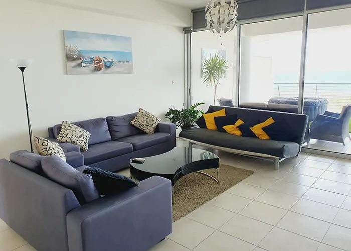 Aphrodite Heights アパート *